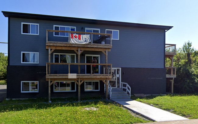 Building Photo - 42 River Rd Unit 7