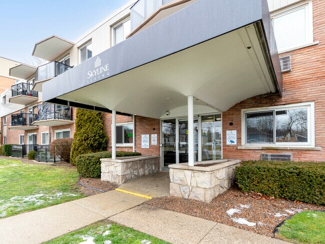 Photo - Elkhart Manor