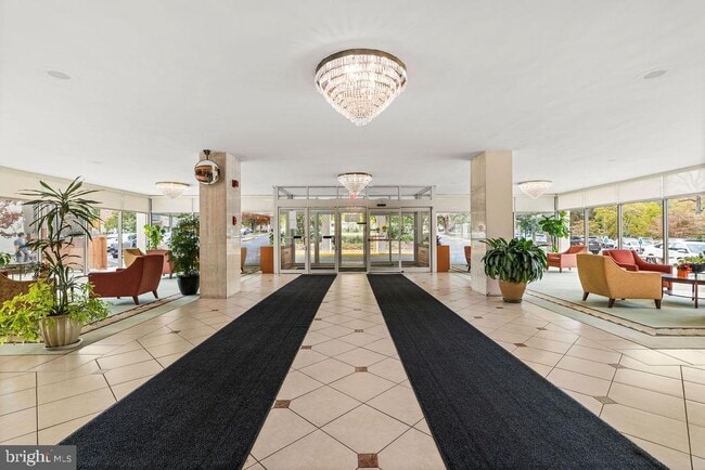 Photo - 10201 Grosvenor Pl Unit 716