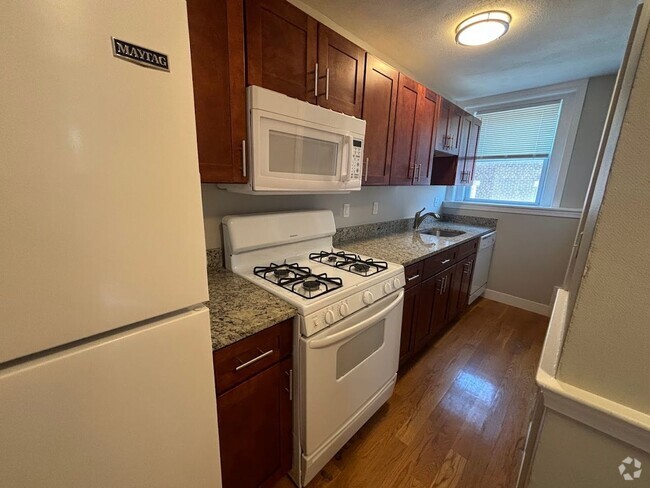 Building Photo - 256 Washington Rental