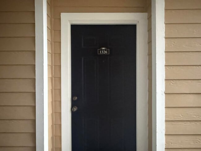 Building Photo - 2801 Chancellorsville Dr Unit 1326