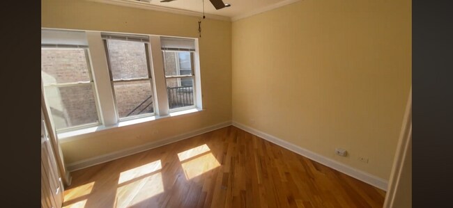Photo - 6947 N Oakley Ave Unit 1