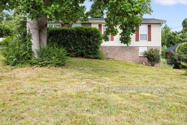 4015 Shady Oak Dr