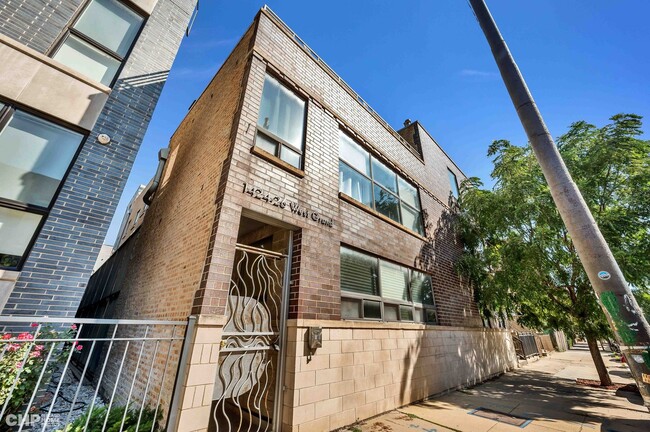 Photo - 1424 W Grand Ave