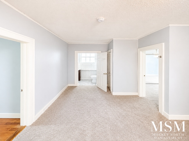 Photo - Midtown apartment