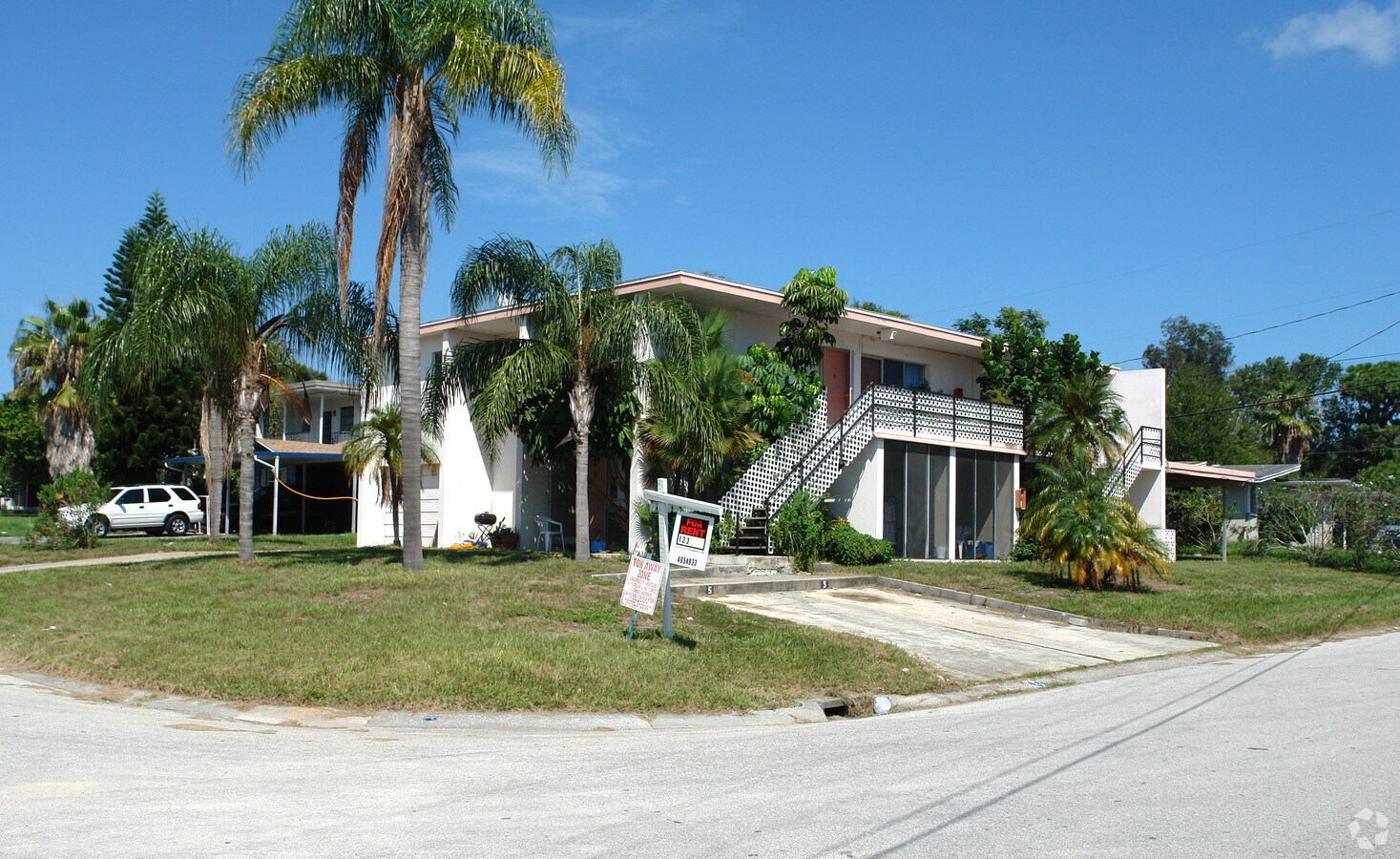 Franklin Street Apartments - Franklin Street Apartments