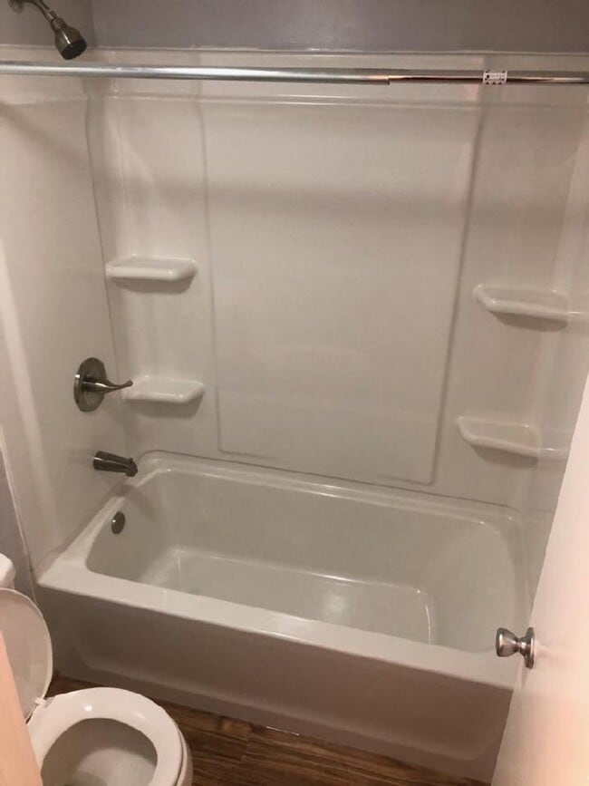 Photo - 2 bed condo for rent in the city near William and Mary College