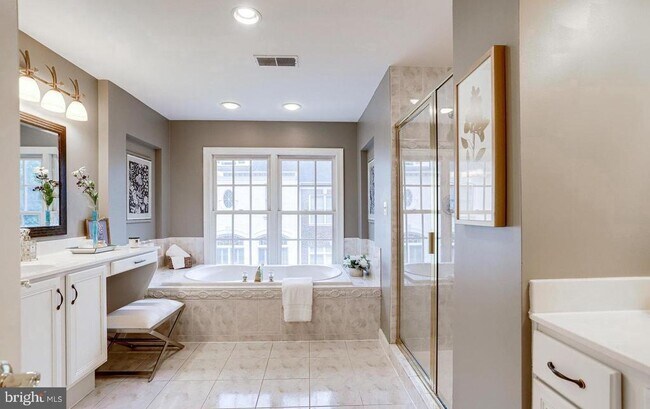 Photo - 1601 Colonial Hills Dr