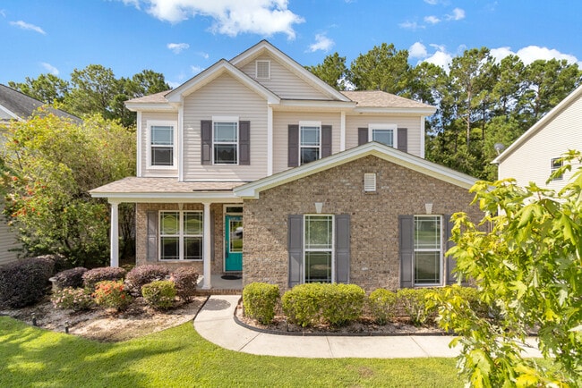Building Photo - 127 Magnolia Dr