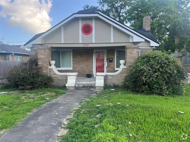 Building Photo - 2210 Alabama St Rental