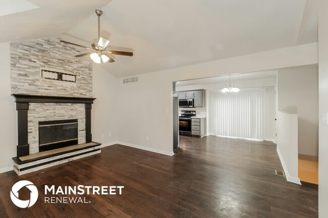 Photo - 1432 NW Foxboro Rd