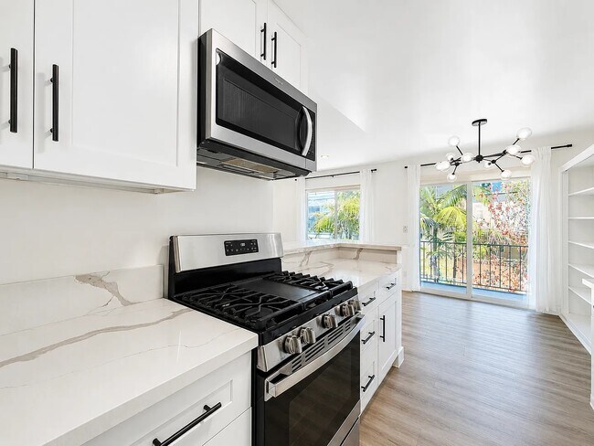 1326 Wellesley Ave