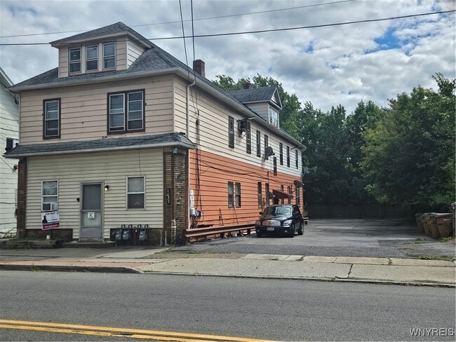 Building Photo - 1037 Walden Ave Rental