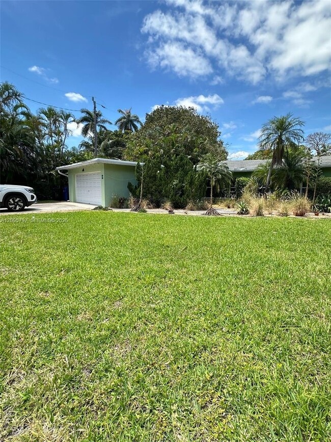 Building Photo - 1753 NE 18th St Unit 1753