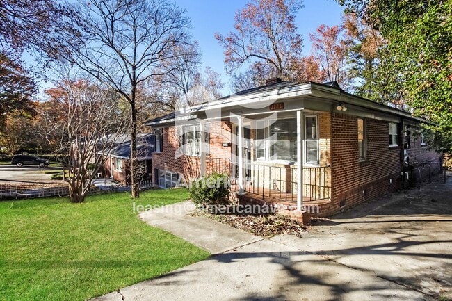 Photo - 2225 Lorick Ave