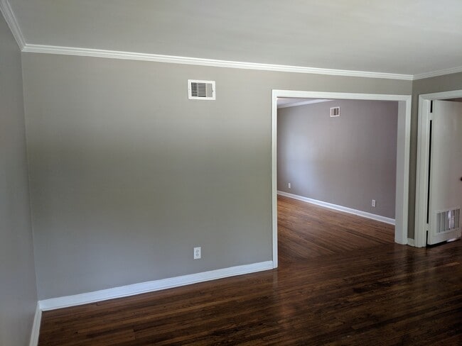 Photo - 44 Thackery Pl Unidad Apt. 3