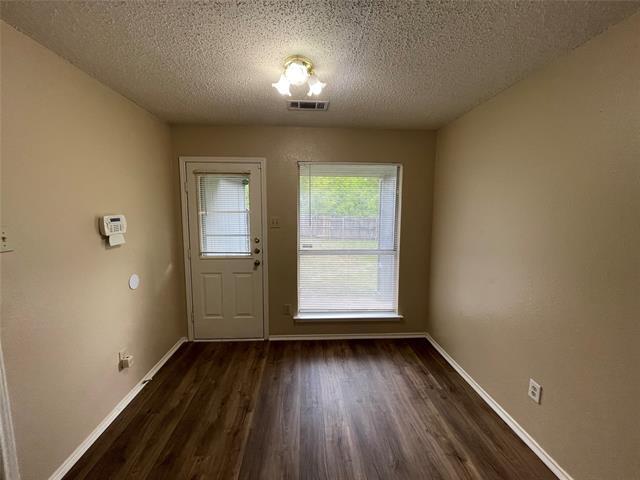 Photo - 1429 Juniper Ln