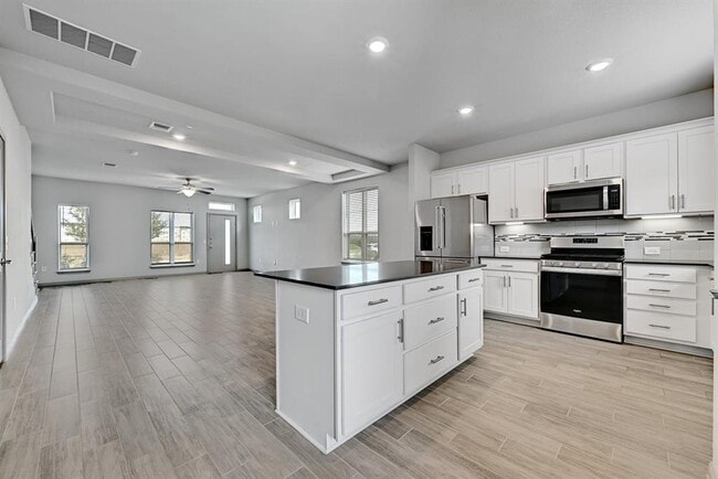 Photo - 5513 Charles Merle Dr.