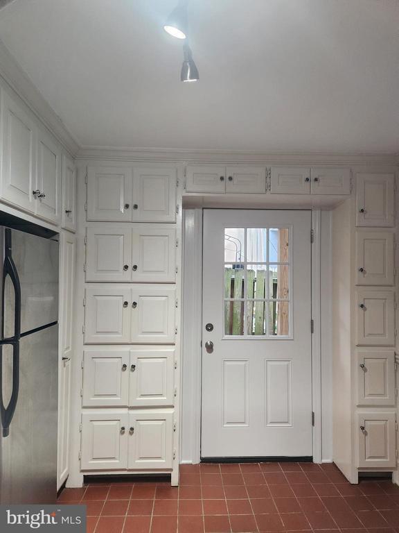 Photo - 23 E Wheeling St