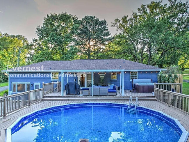 Photo - 4025 Yoest Dr