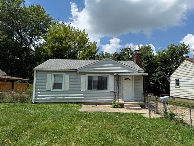 Building Photo - Southeast 3 Bedroom 1 Bath