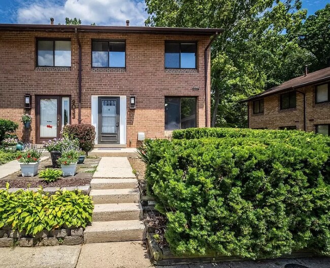 Photo - 9035 Watchlight Ct Townhome