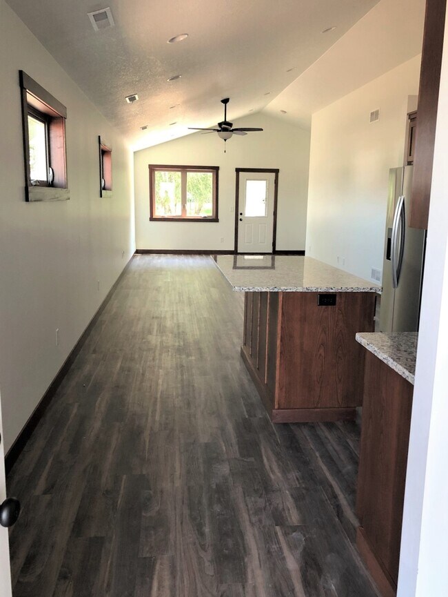 Photo - 1739 Aspen Ct