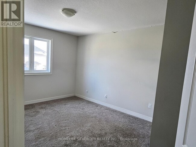 Photo - 35 Balmoral Ln