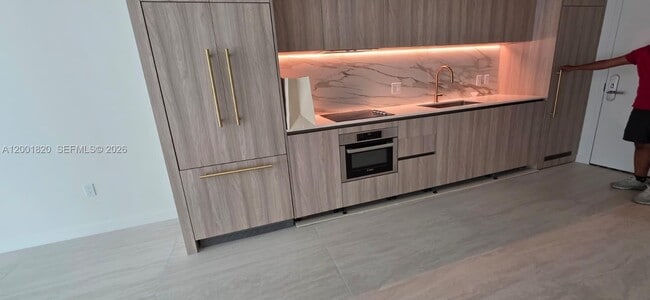 Photo - 77 SE 5th St Unit 2108