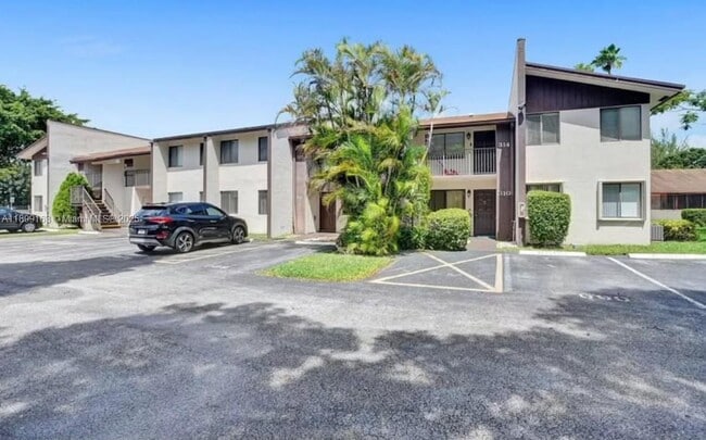 Photo - 311 W Laurel Dr Unidad 1402