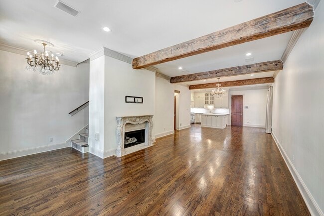 Photo - 5124 Chevy Chase Dr