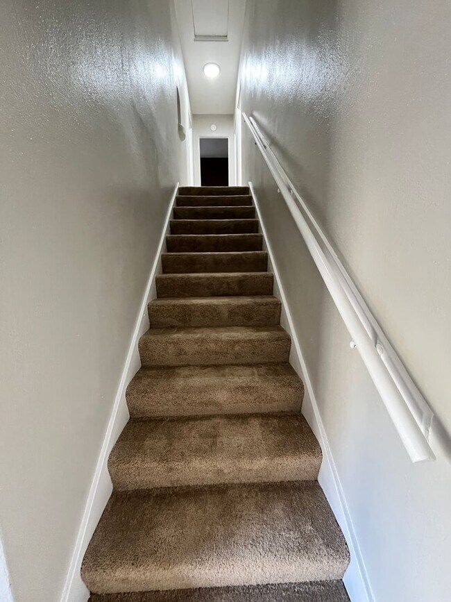 2520 Cedar Ave Unit 2520