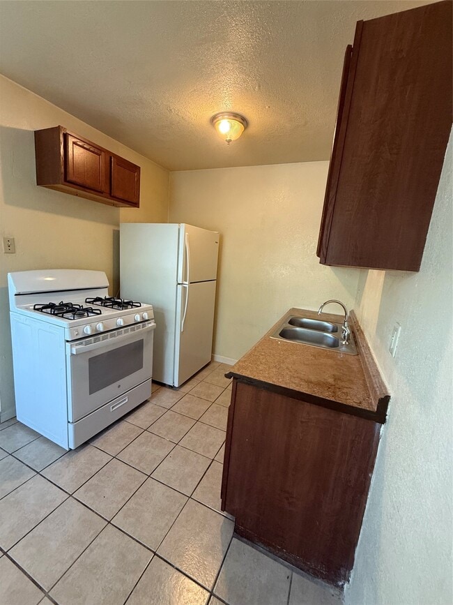 Photo - 3502 Campbell St Unit 3