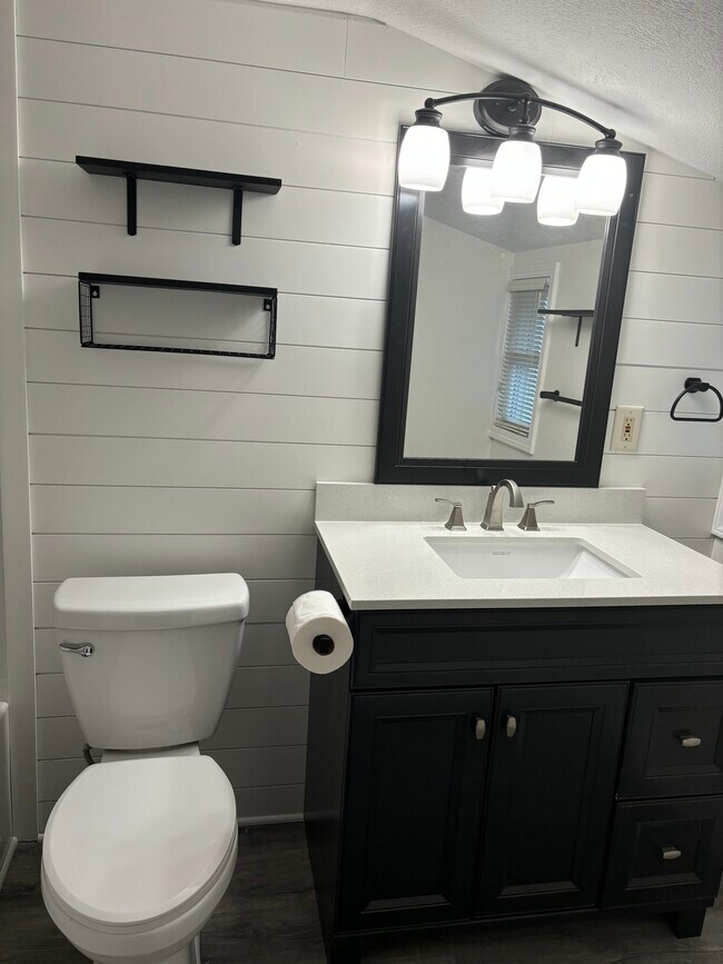 Photo - 205 S Ottawa St Unit #1