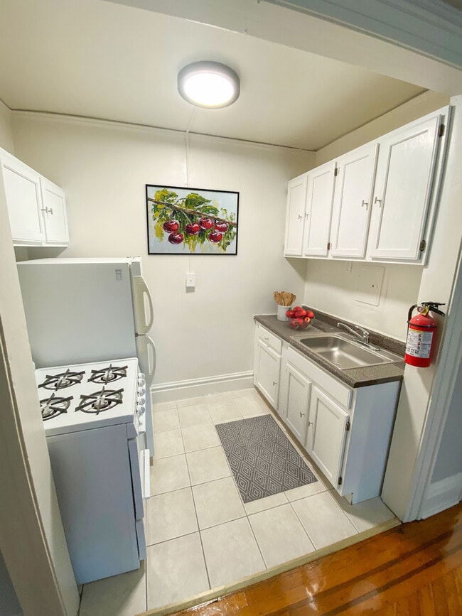 Hillside Gardens Apartment Homes