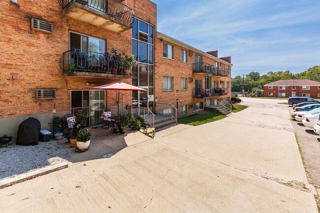 4126 W 8th St Unit 7