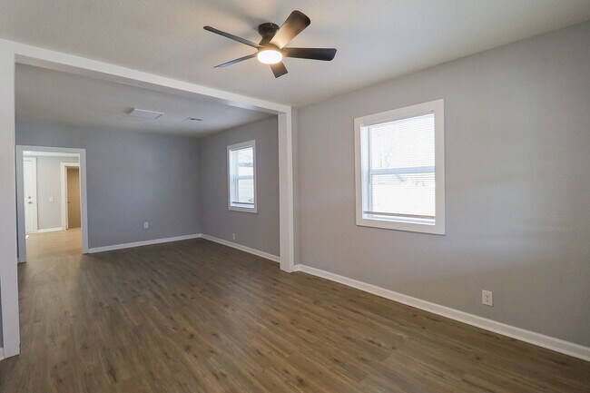 Photo - Beautifully Redone 3 Bedroom House! Available for Immediate Move in!