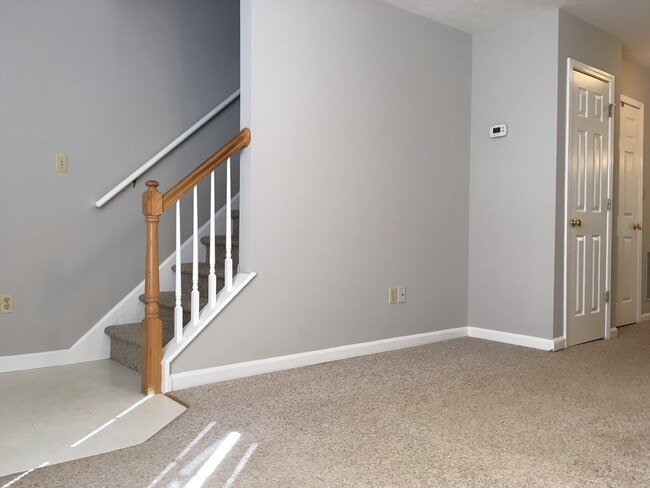 Photo - Lovely Townhouse! Fresh Paint, New Carpet, All Electric!  W/D Included, Privacy Fenced Backyard
