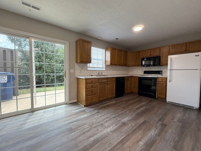 273 Mulberry Cir