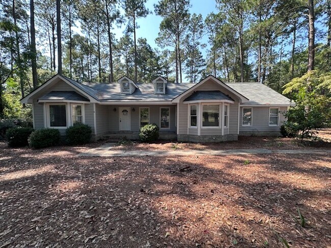 Photo - 205 E Village Dr House