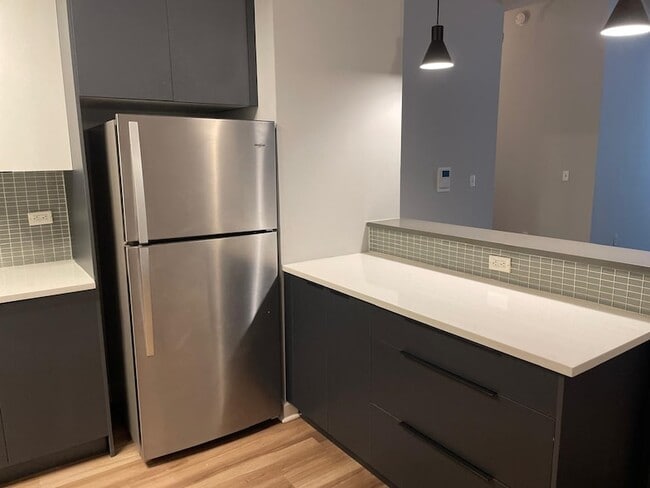 Photo - 160 Lafayette St Unidad 52306