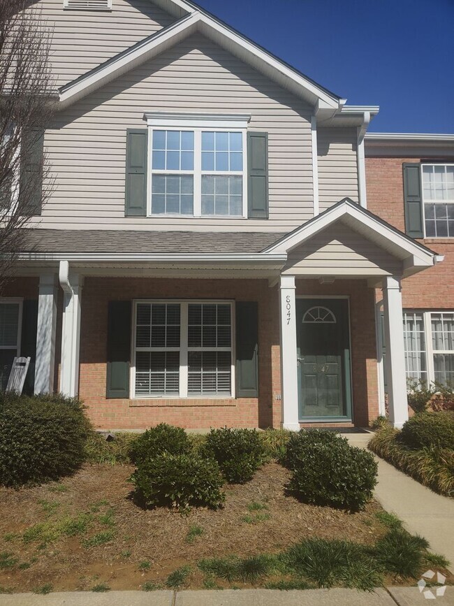 Building Photo - 2 Bedroom Townhome in Matthews!!