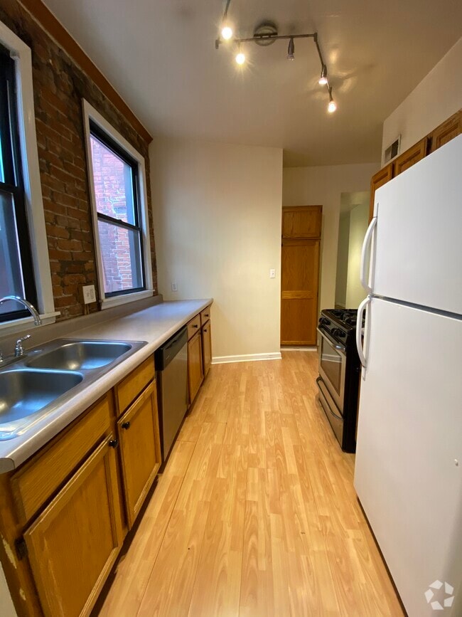 Building Photo - 156 S 18th St Unit 2 Rental
