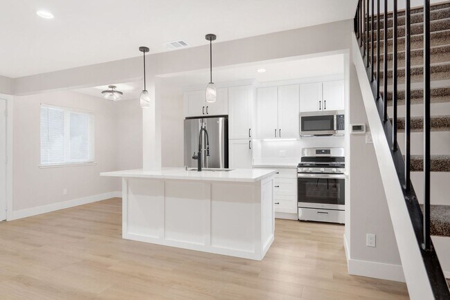 Photo - Fully Updated 2 Bedroom 1 Bath Condo