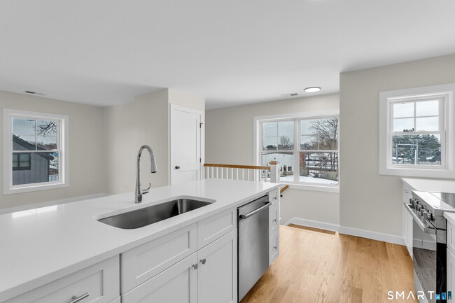 Photo - 31 Drive Way