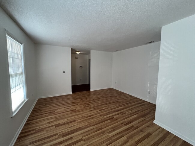 Photo - 1222 Hampton Dr