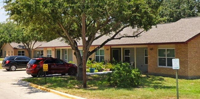 Photo - 901 Lamar St