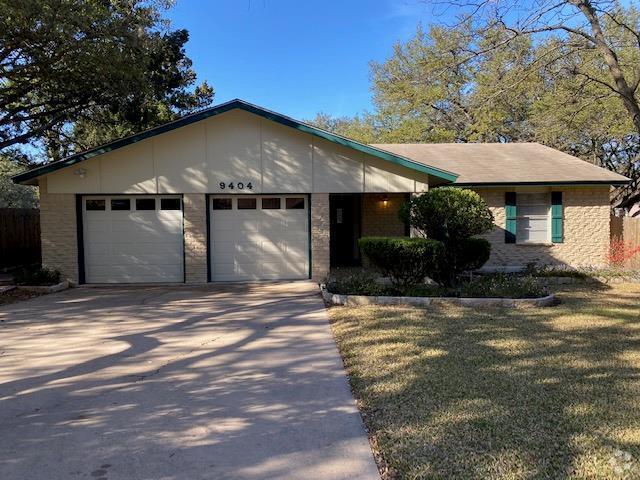 Building Photo - 9404 Shady Oaks Dr Rental