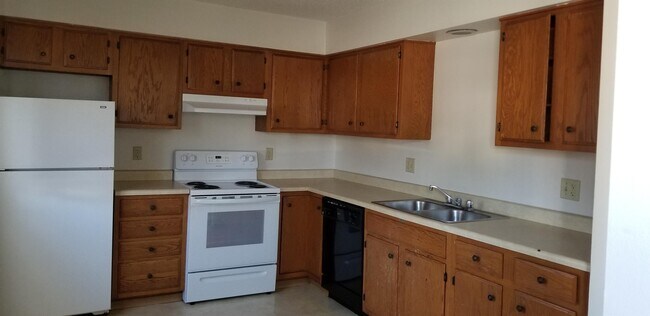 Photo - 413 S Johnson St