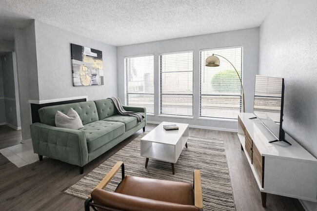 Building Photo - 505 N Rock Rd Unit SI ID1514077P